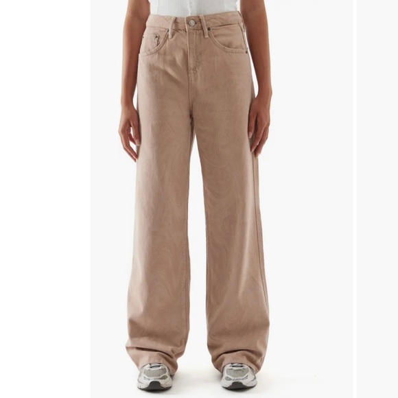 Urban Outfitters Denim - BDG urban outfitters wide leg puddle jeans high waist size 31